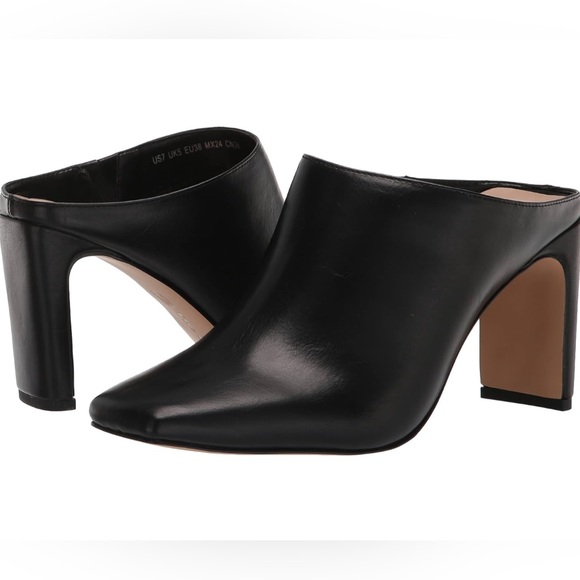 Shoes - Black mules 🖤